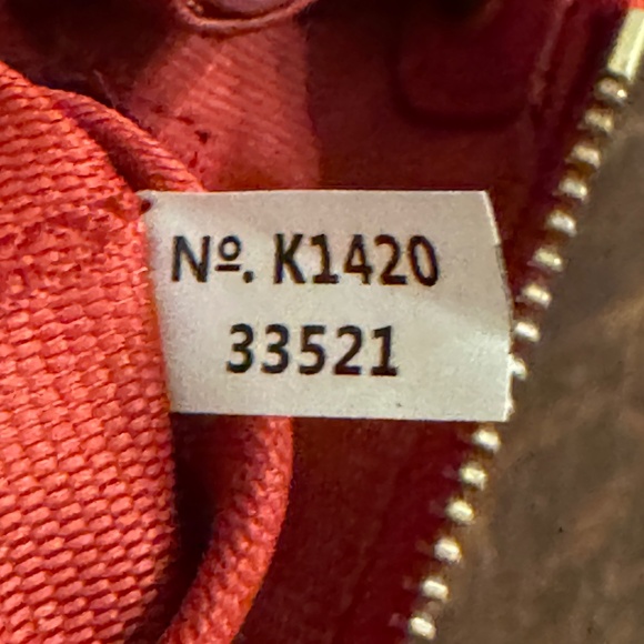 Coach Charlie Handbag / Crossbody Pebbled Leather w/ Embossed Horse & Carriage - Picture 15 of 16